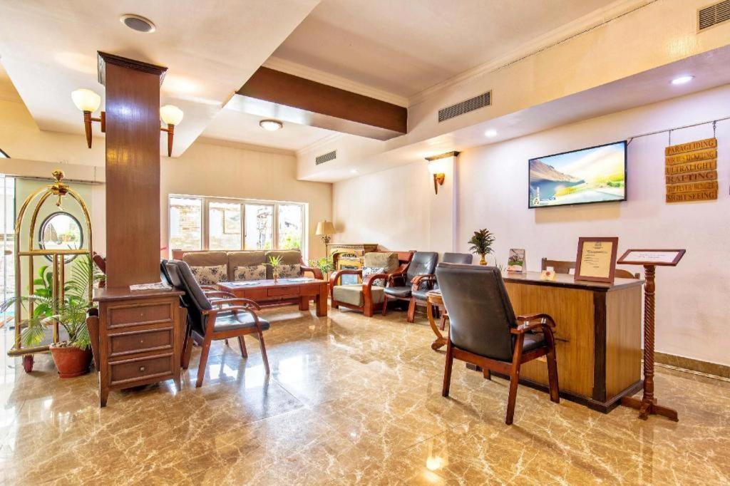Da Yatra Courtyard Hotel & Resort Pokhara Exterior photo